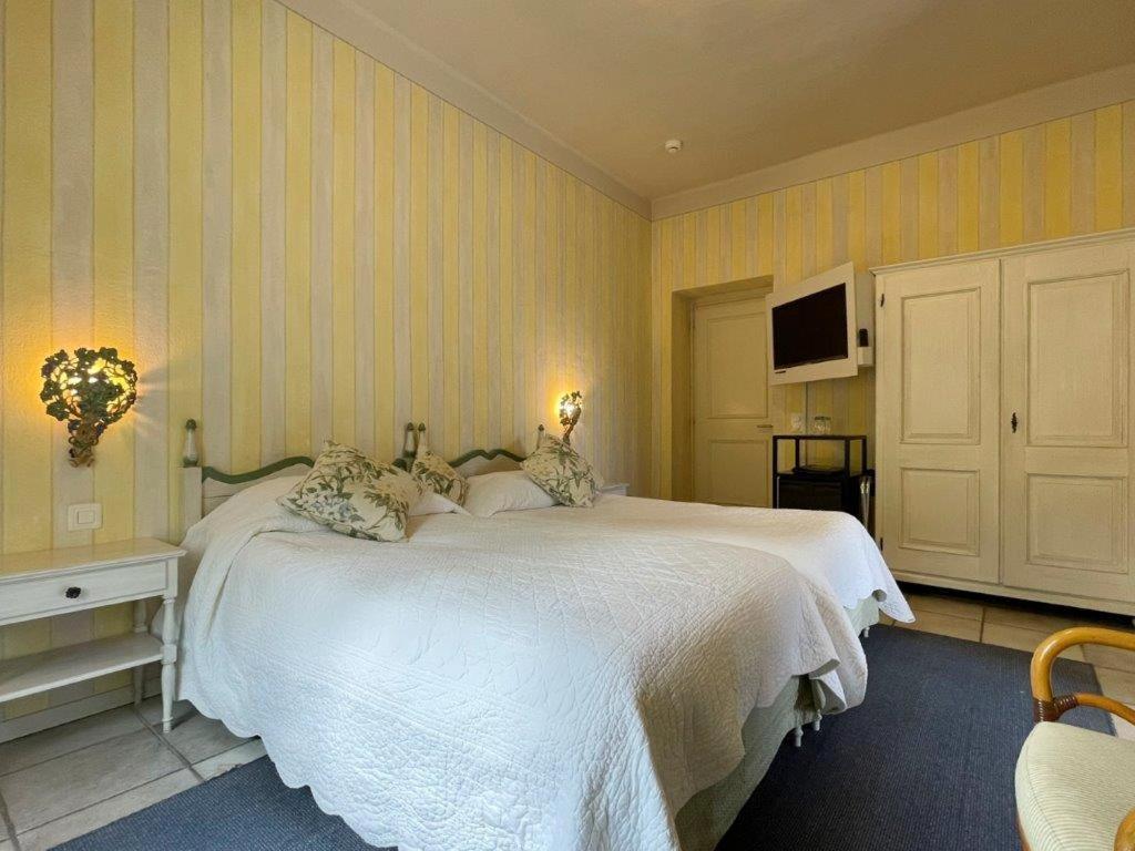 Bed and Breakfast Ristorante Della Stazione Da Yanelo Интранья Экстерьер фото