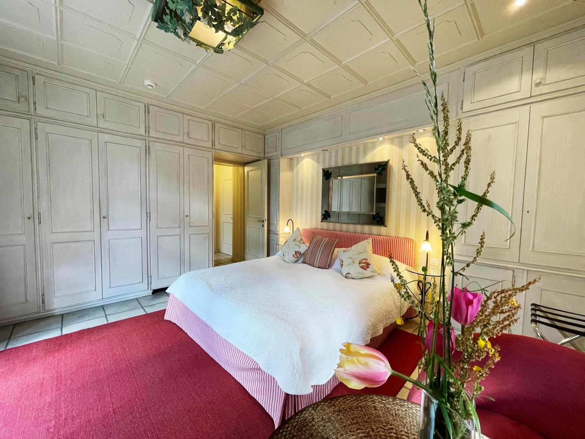 Bed and Breakfast Ristorante Della Stazione Da Yanelo Интранья Экстерьер фото
