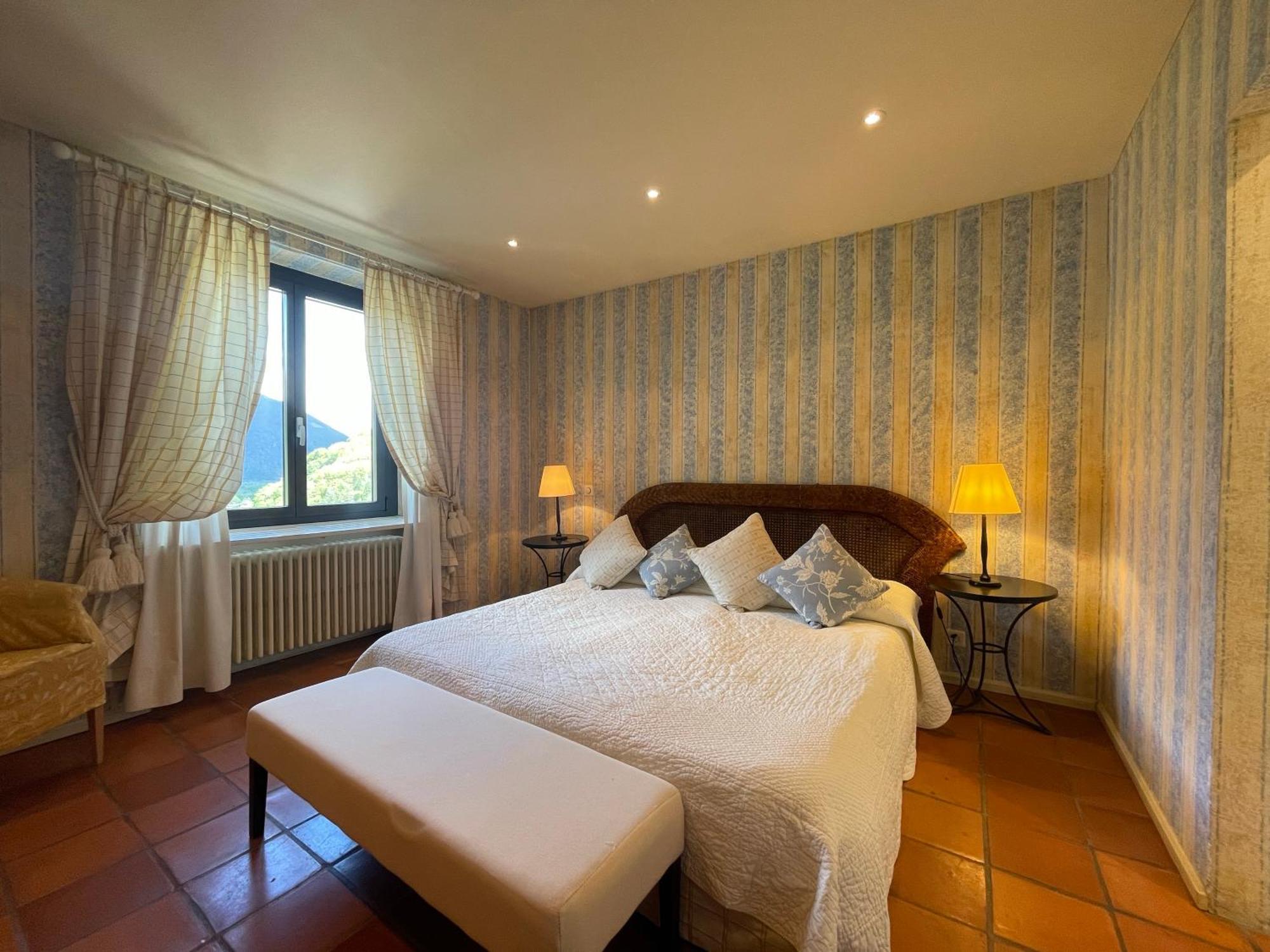 Bed and Breakfast Ristorante Della Stazione Da Yanelo Интранья Экстерьер фото